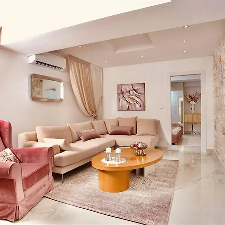 Meltemi Pool 10 Guests 4 Bedrooms Chaniotis