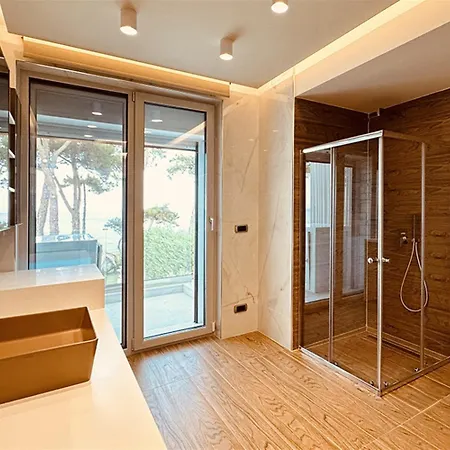 Meltemi Pool 10 Guests 4 Bedrooms Villa